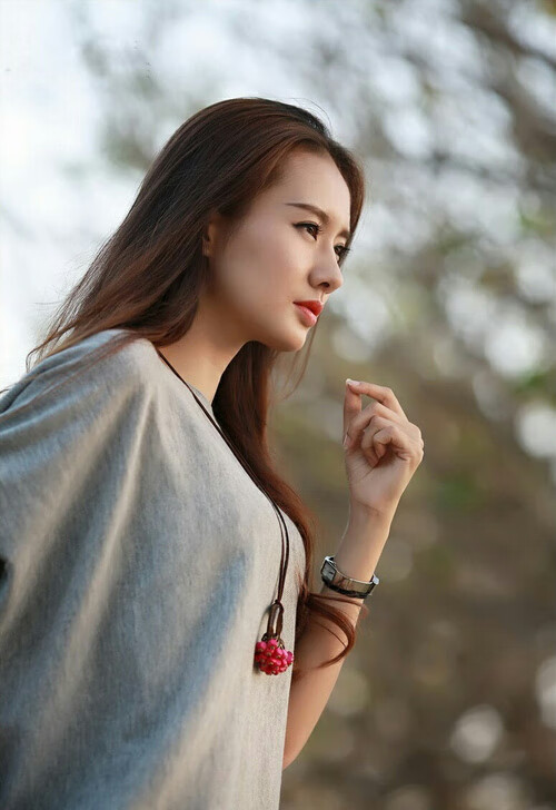 巨星降临,哈兰德帽子戏法力挽狂澜,卡塔尔3-2险胜南非